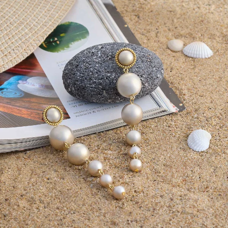 Trendy Pearl Earring 172071