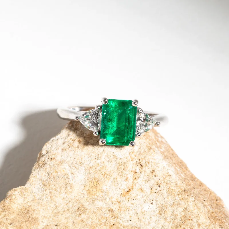 EMERALD ENGAGEMENT RING