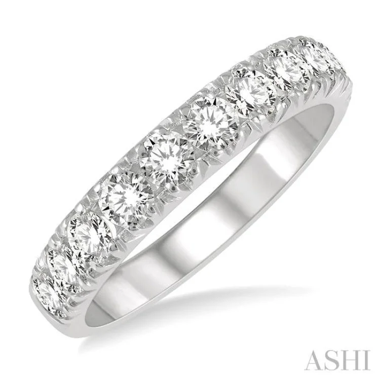 1 Ctw Round Cut Diamond 11 Stone Wedding Band in 14K White Gold