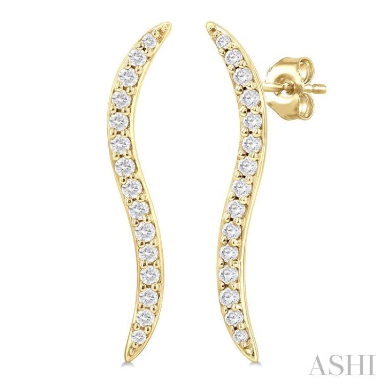 1/5 Ctw Wave-Inspired Round Cut Diamond Fashion Stud Earring in 10K Yellow Gold