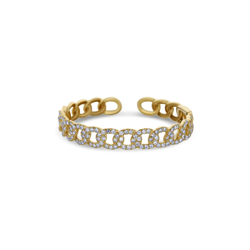 18K Yellow Gold Interlocking Diamond Bangle