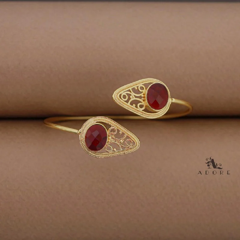 Amisha Glossy Oval Bangle